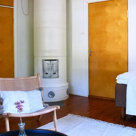 Palkinen I - Idyllic In Peaceful Area, Wifi & Free Parking Rovaniemi