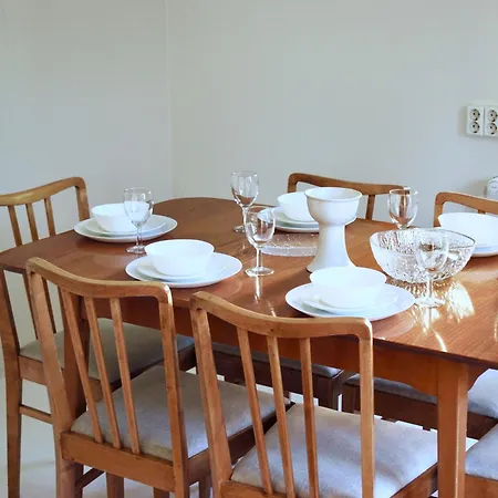 Palkinen I - Idyllic In Peaceful Area, Wifi & Free Parking Rovaniemi